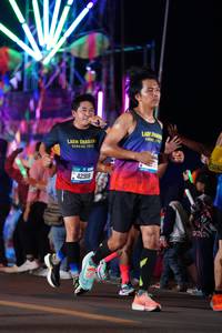 BIB: 2012, 42918
                            <button type="button" onclick="openModal(20345853)" class="btn btn-primary btn-sm float-right btn-popup" data-toggle="modal" data-target=".modal-high-quality">
                        <i class="fas fa-shopping-cart"></i> Add to Cart
                    </button>
                                            <button type="button" onclick="isThisMe(20345853, true)" class="btn btn-success btn-sm float-right btn-popup btn-isme hidden" data-toggle="tooltip" data-placement="bottom" title="นี่คือรูปของคุณใช่ไหม คลิกที่นี่เพื่อเอาเข้าอัลบั้ม">
                        <i class="fas fa-plus"></i> Add to album
                    </button>
                    <button type="button" onclick="isThisMe(20345853, false)" class="btn btn-warning btn-sm float-right btn-popup btn-isnotme hidden">
                        <i class="fas fa-ban"></i> Remove from album
                    </button>